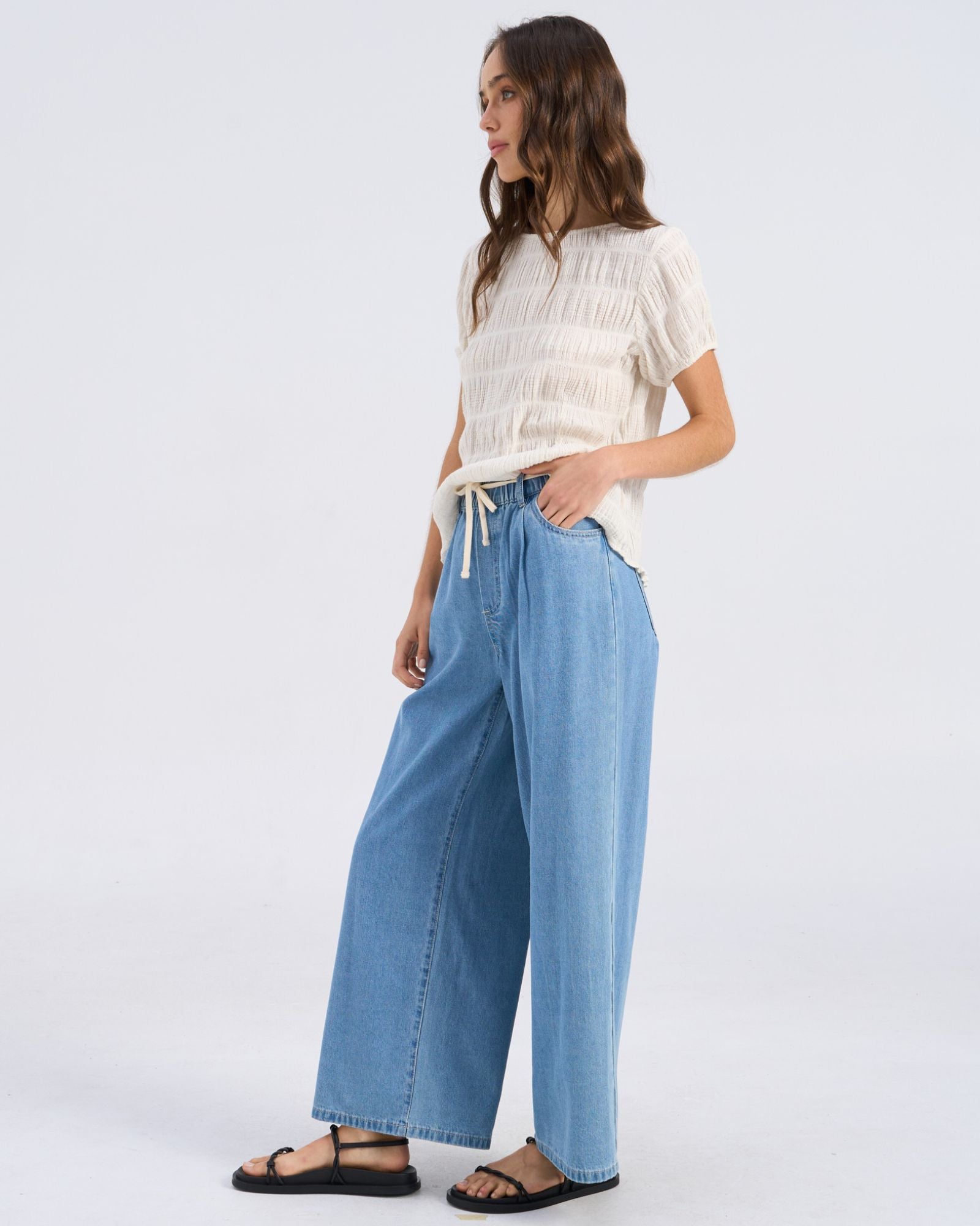 VMVALERIA WIDE LEG JEANS